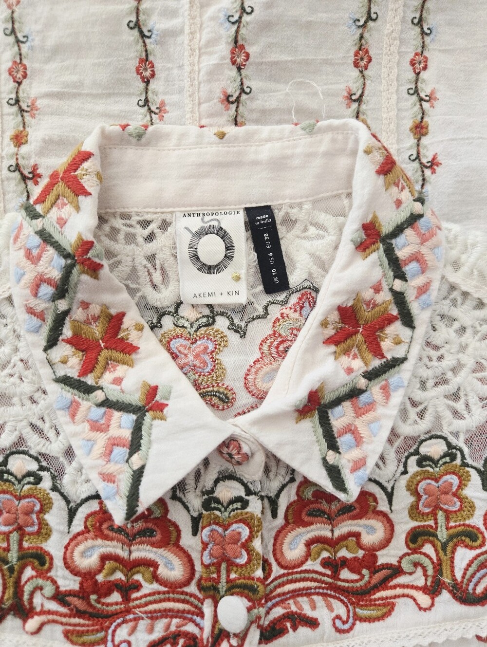 Anthropologie Akemi + Kin Boullion Floral Embroidered Crochet Lace Button Down 6 - Picture 11 of 14